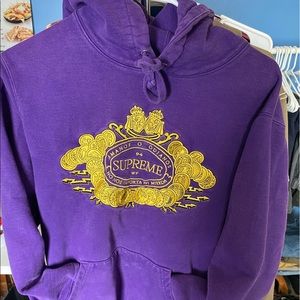 Supreme FW18 Love or Hate hoodie